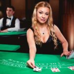 The Influence of Virtual Reality on Casino Gaming Experiences